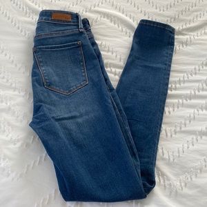 Abercrombie High Rise Super Skinny Jean